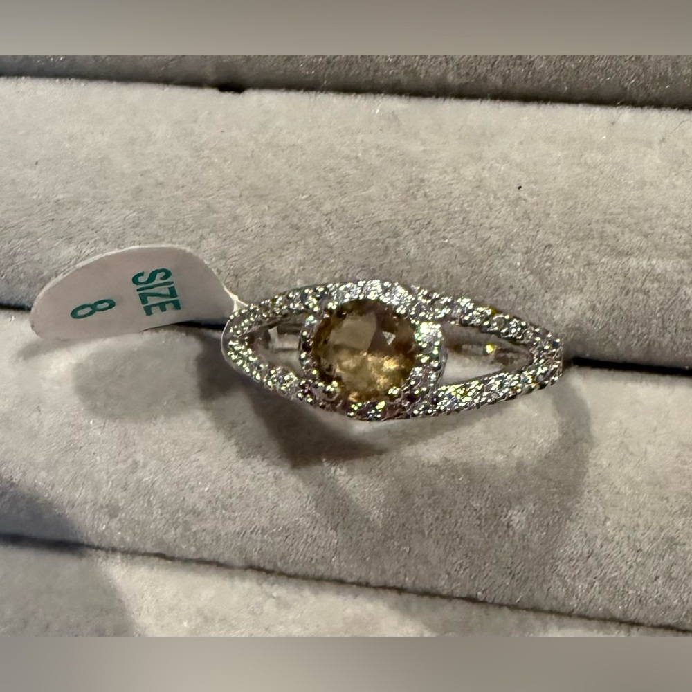 New Bomb Party Champagne Stone Ring - Dainty Split Band